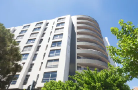 maya bay suites Hoteles cerca de Parque Alicante