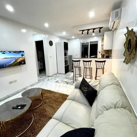Cozy 1BR Retreat, Steps to Sand