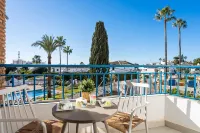 كولورفول فلات إن ريفييرا ديل سول آيف  7