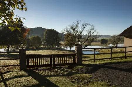 Whispering Waters Отели рядом с достопримечательностью «Gowrie Farm Golf Course»