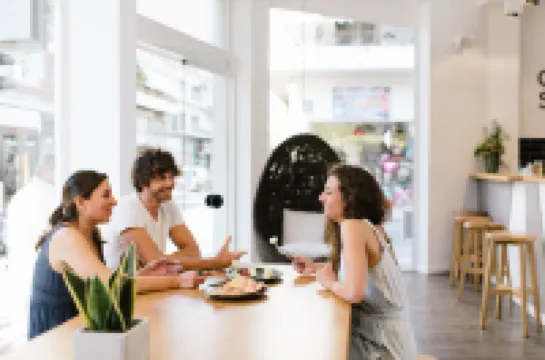 Cocoon City Hostel โรงแรมในคาเนีย