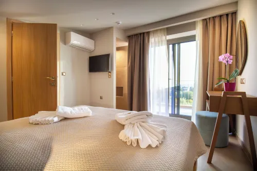 Lithos Villas Resort Hotels in Ormos Panagias