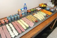 聖保羅伊比拉普埃拉斯拉維耶羅飯店式公寓 - 早餐