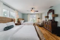 Charleston House Hotels in West Palm Beach