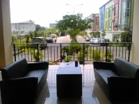 Apartment the Suites Metro by Yudis - Bãi đậu xe