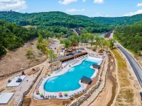 Private Hot Tub and Spacious Outdoor Deck - Inviting Getaway Hotels in Hollister