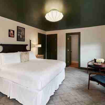 The Whitlock by the Lenox Collection Rooms