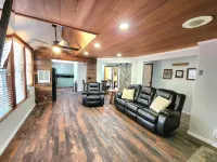 Miners Suite in Shaver Lake Hotels in Shaver Lake