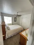 Cozy 4 bedroom family getaway home. Pet friendly home. Hotels near Bristol Park