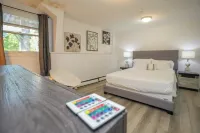 Close to Downtown/UMASS Walk-Out Basement Condo with game room & big backyard! Hotels in Amherst