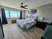 Rates Dropped! Direct Gulf Front!!Pool & Hot Tub! Sleeps up to 10