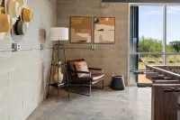 Lazo House - A Riverfront Retreat Отели в г. Ллано