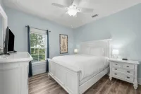 Pet Friendly Beach House - Sandy Toes by Panhandle Getaways Hotels in Port St. Joe
