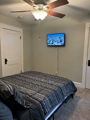 Kadia’s Place-The One With The Private Backyard