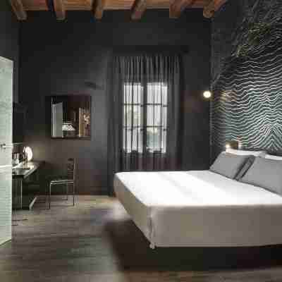 Casa Clat Rooms