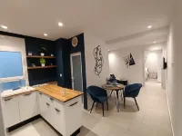 Lovely 1-Bed Apartment in Lac1 Tunis Hôtels à : El Kram