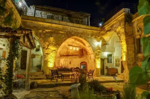 Gibos Cave Hotel - 3-Star