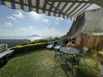 Creole Pearl Self-Catering Hotels in Де Кенси
