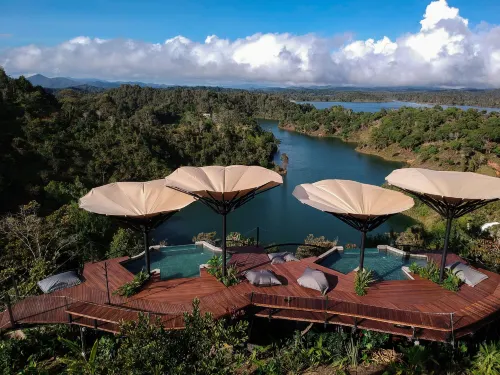 Bosko Hotels in Guatape