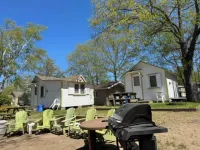 SUMMERHILL Hotels in Wasaga Beach