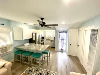 距海灘僅數秒, 步行片刻到市中心的海景獨立小屋!