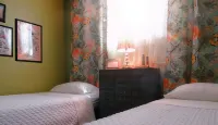Taylor's Pharmacy Guesthouse