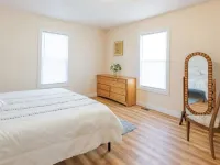 Friendly family with. Sweet home Hotels near Salem Station