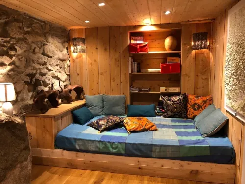 Aygues-Vives / The Trout Hotels in Luzenac