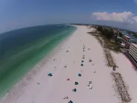 Sunset Beach_Cozy boutique cottage with all the must have beach amenities