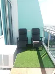 Azure Paris Hilton Beach Resort & Residences @ 1932 Maui Tower