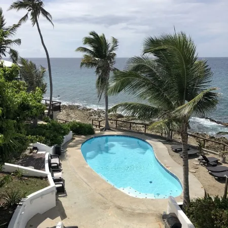 1 Br Oceanfront Condo Sleeps 4! Cane Bay! ST Croix, Usvi Caribbean No Passport!