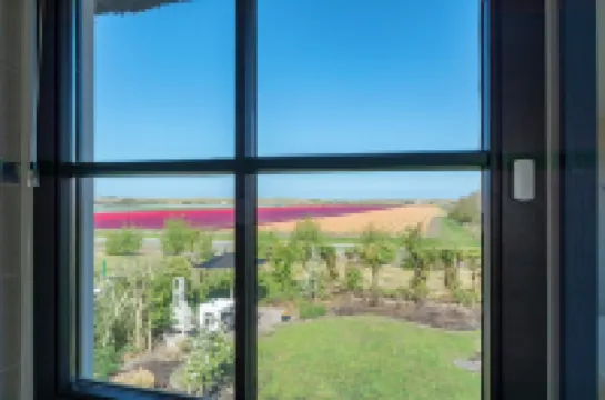 Villa w Electric Charging & Parking