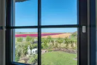 Villa w Electric Charging & Parking