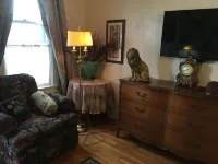 Heart of Hillsdale Downtown Office / Kitchen / Two Beds / Close to Everything