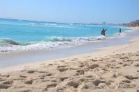 Luxury Residence in the middle of the Hotel Zone - Beach access - 別墅