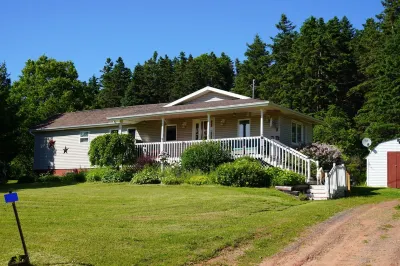 Cozy private cottage with picturesque scenery Hotels near Prince Edward Island National Park