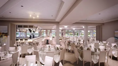 Colonial Country Club First Floor Carriage House, with Lakeview