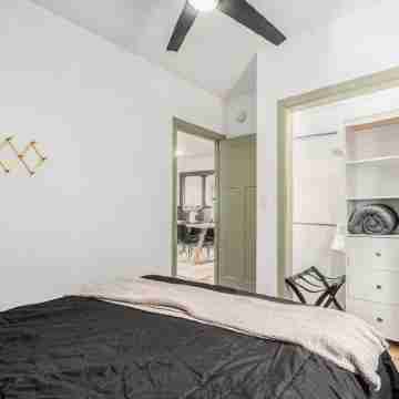 City Views at Downtown Overlook • 2BR Retreat Rooms