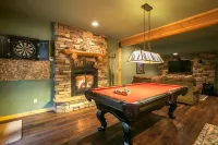 Unique, Secluded, Luxury Log Cabin in the Gold Country w/EV Charger