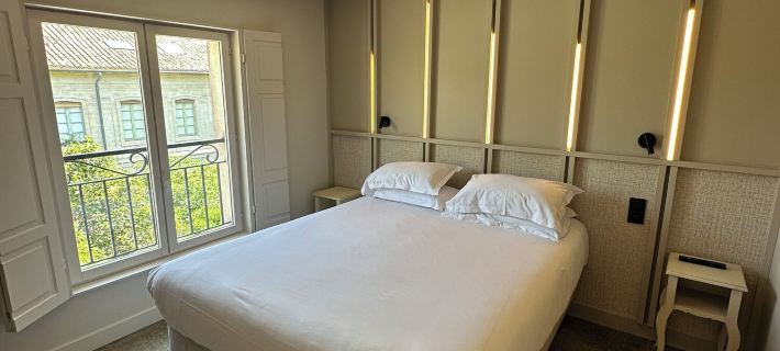 Hôtel le Médiéval Palais des Papes Отели в г. Авиньон