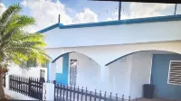 Beautiful renovated 2 bedroom 1 bathroom home 2 blocks from beach!
