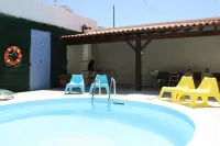 Quiet House with swimming pool