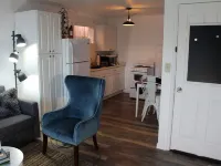 NON SMOKING Private Suite in Edmonds Bowl w Sound view. Hotels in Edmonds