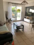T2 apartment in residence with swimming pool and tennis court