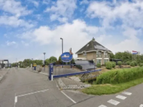 Nice and cozy Chalet for 4 people, near the beach. Hotéis em Petten