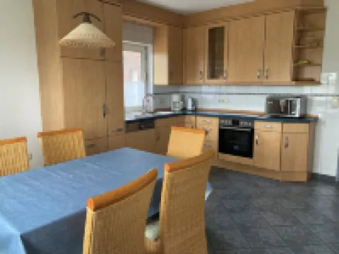 Spacious vacation home for up to 8 people very close to the North Sea coast