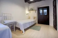 SEVEN PINES HOLIDAY HOUSE FOR HIDEAWAY Hotels in Sukoro