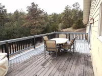 Pine Hills Resort and Horse Stables Hotels in Fall River County