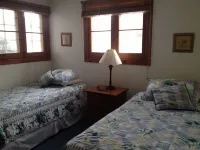 Bay Beach house. No roads to cross to beach.  Private beach. Hotels in Fort Erie