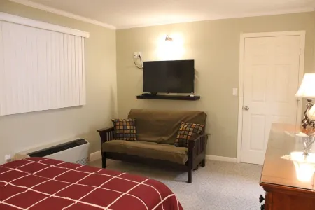 Amazing water views and great location